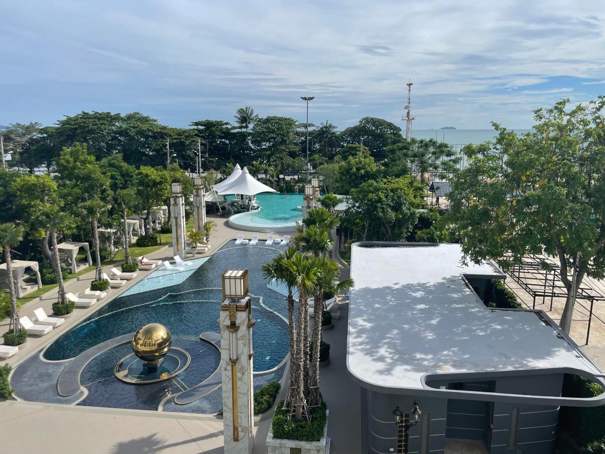 Copacabana Jomtien Condominium エクステリア 写真